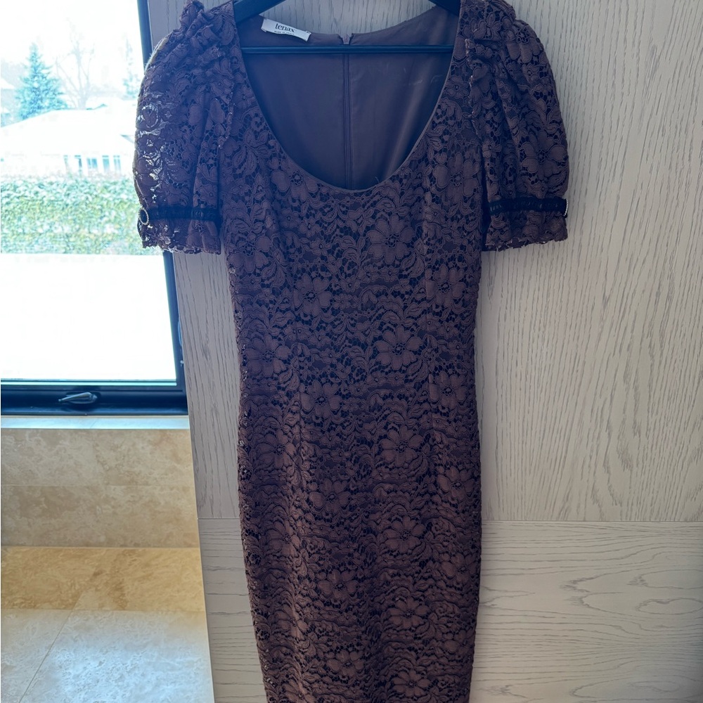 Elegant brown lace Midi Dress with Puff Sleeves